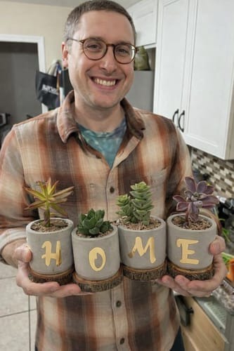 Handmade concrete piece